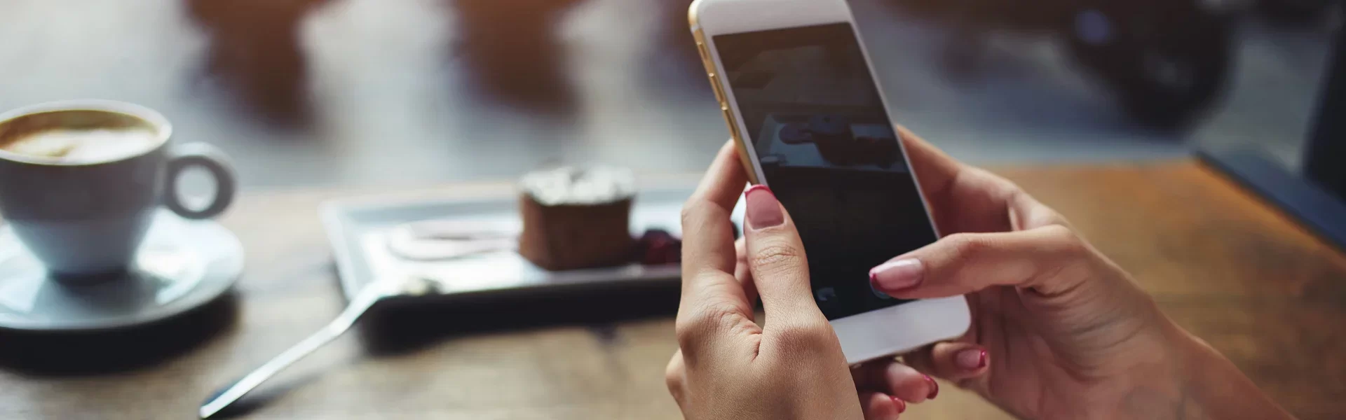 2160-contact_header.webp 2160-contact_header.webp