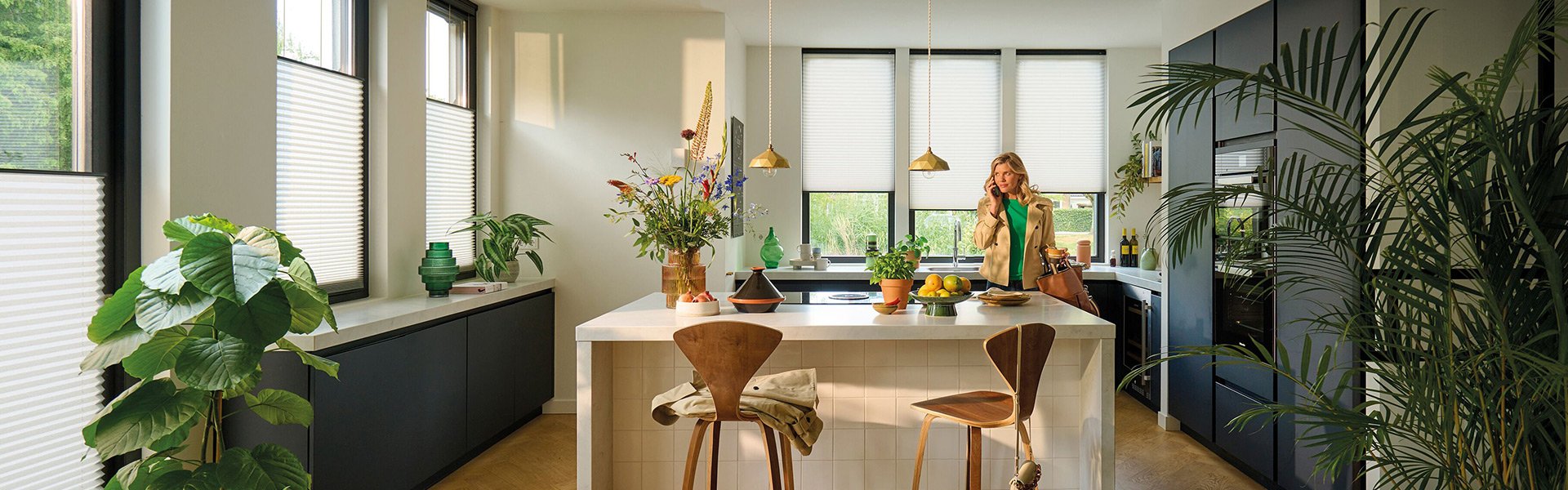 2172-Luxaflex_header.jpg 2172-Luxaflex_header.jpg